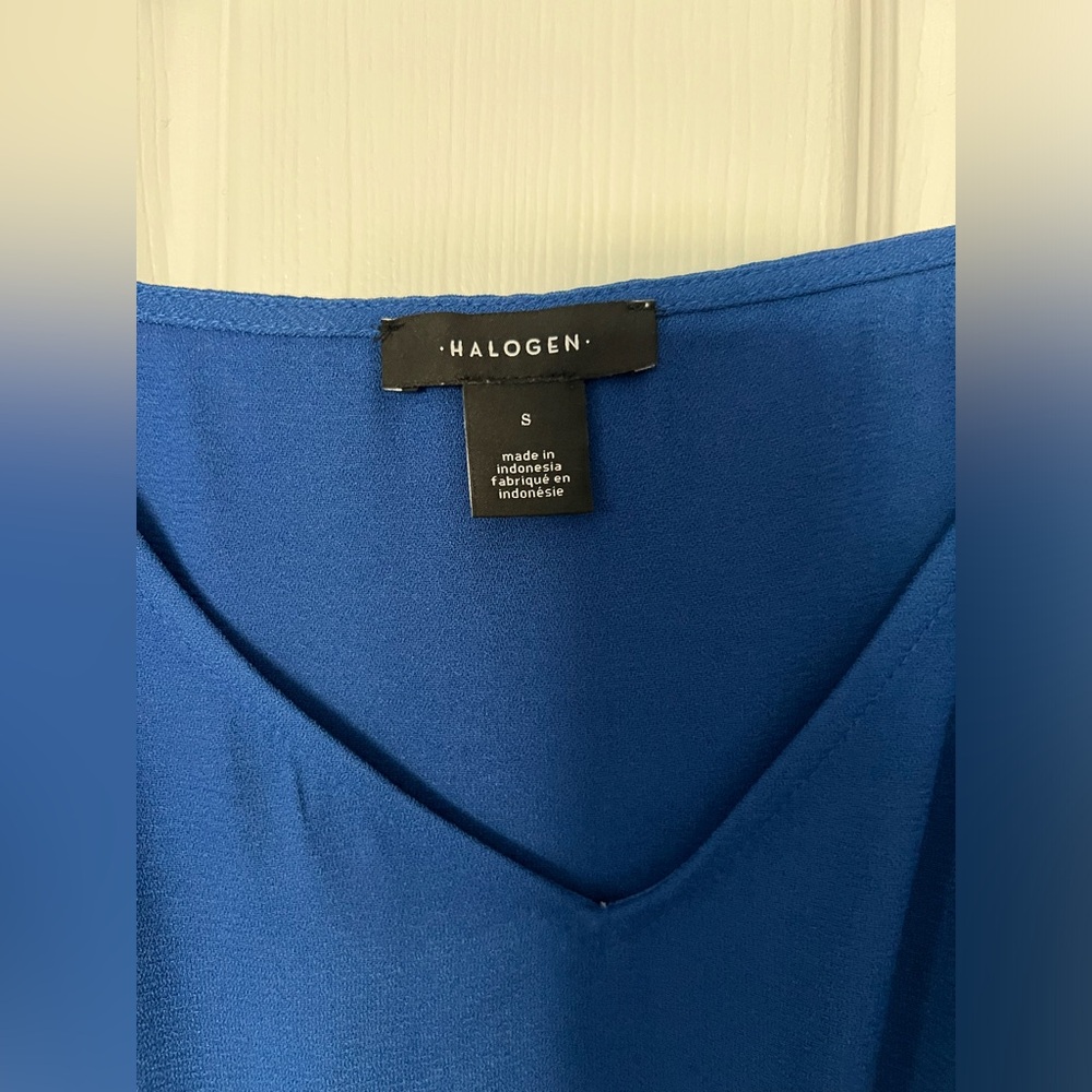 Size small camisole from nordstrom. Gently used. Ask me your questions.